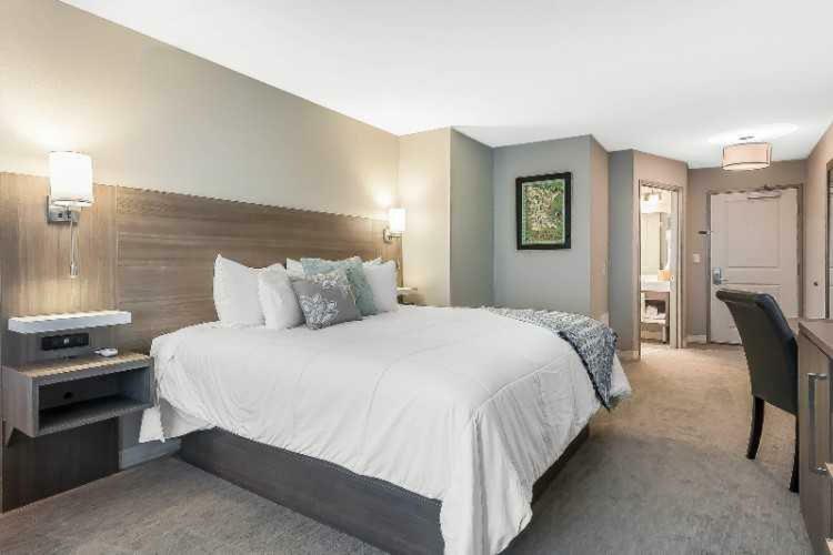 Lakes Inn at Dunvilla Extérieur photo
